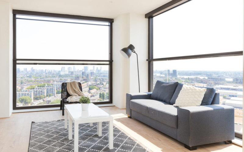 Uitzicht vanuit woonkamer Lee Towers Rotterdam